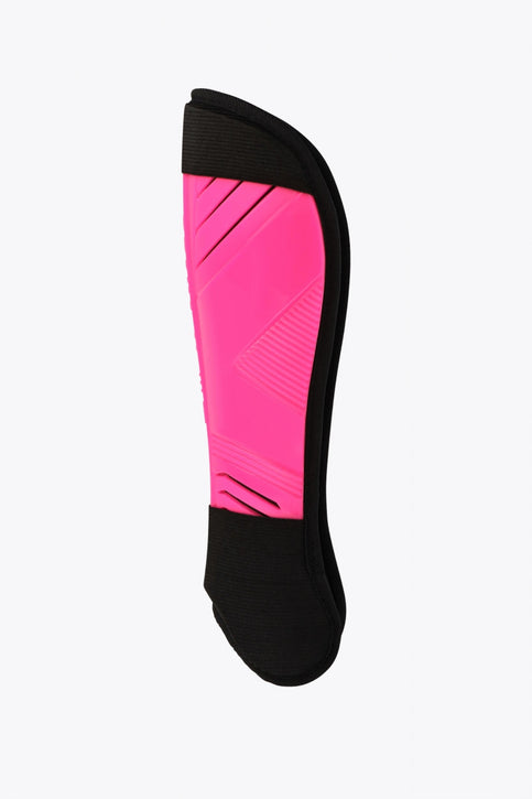 Osaka Hockey Shinguard | Orchid Pink Osaka pro shinguard orchid pink with logo. Front view
