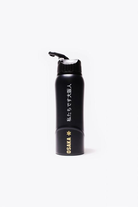 Osaka Kuro Aluminium Waterbottle | Black-Bronze Osaka Kuro aluminium water bottle in black with logo in bronze. Front view