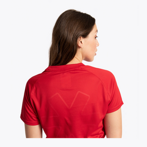 Osaka Women Training Tee red #Red | close up of back of model